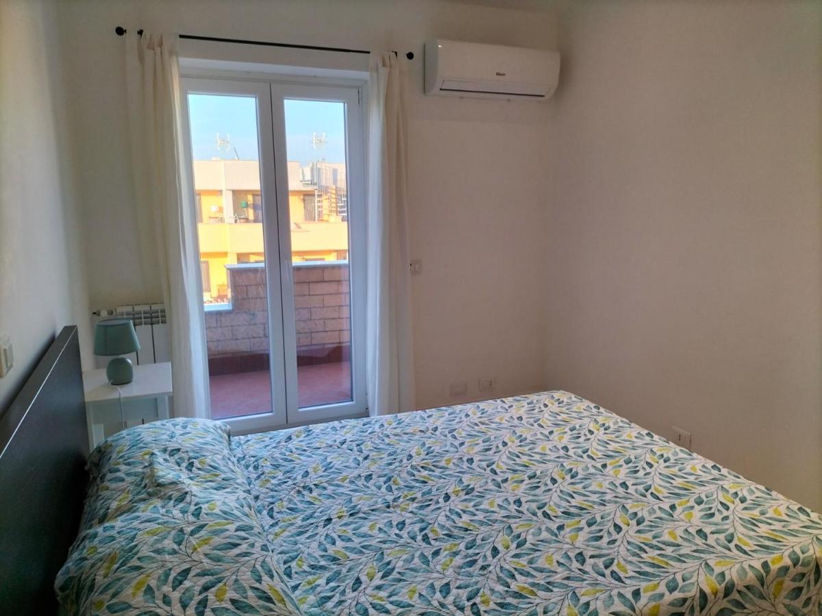The House Fiera Di Roma Aeroporto Fiumicino Bed & Breakfast Понте Галерия Екстериор снимка